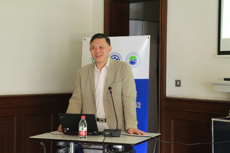 封松林致欢迎辞并介绍反盗猎合作项目